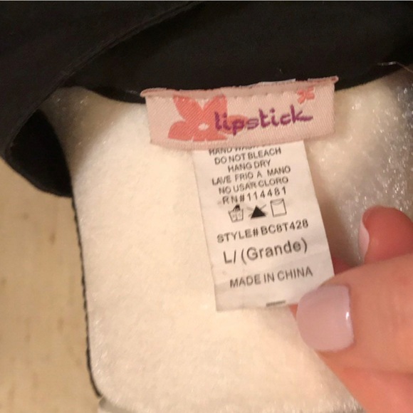 Lipstick Boutique ruffle button down shirt - Picture 4 of 4